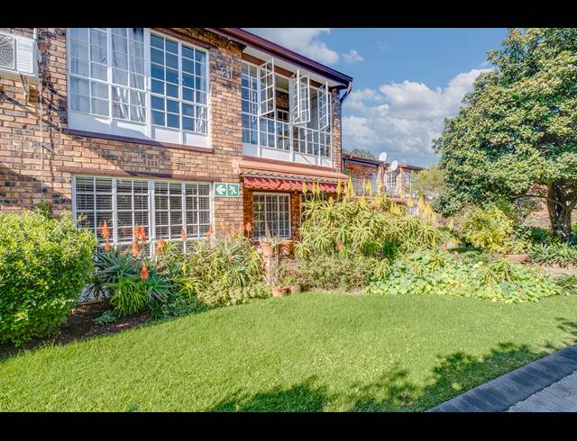 1 BEDROOM RETIREMENT UNIT FOR SALE IN BRYANSTON